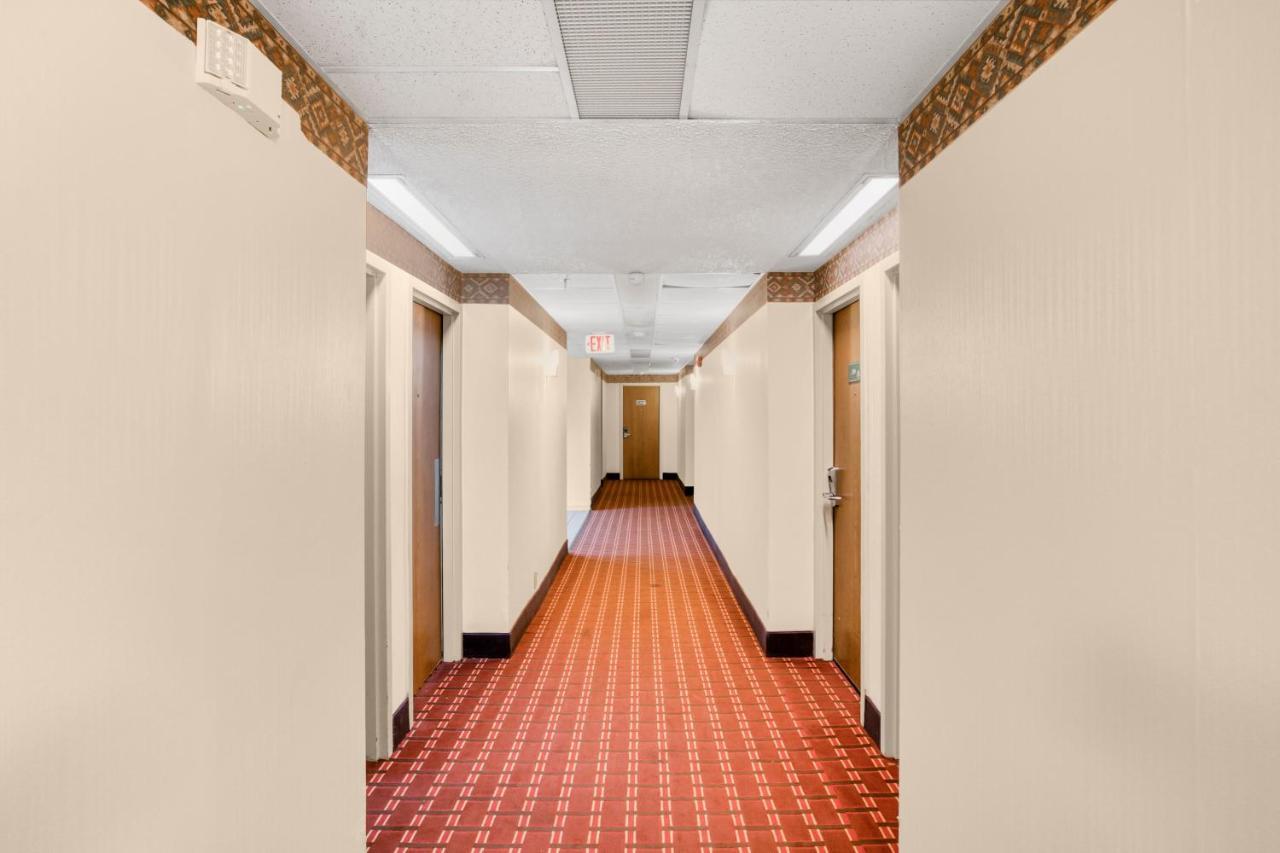 מלון Oyo Townhouse Houston George Bush Intercontinental מראה חיצוני תמונה