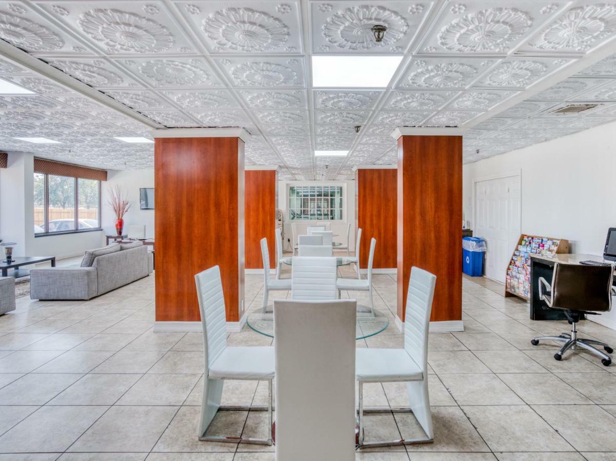 מלון Oyo Townhouse Houston George Bush Intercontinental מראה חיצוני תמונה