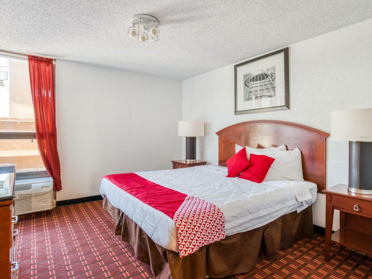 מלון Oyo Townhouse Houston George Bush Intercontinental מראה חיצוני תמונה