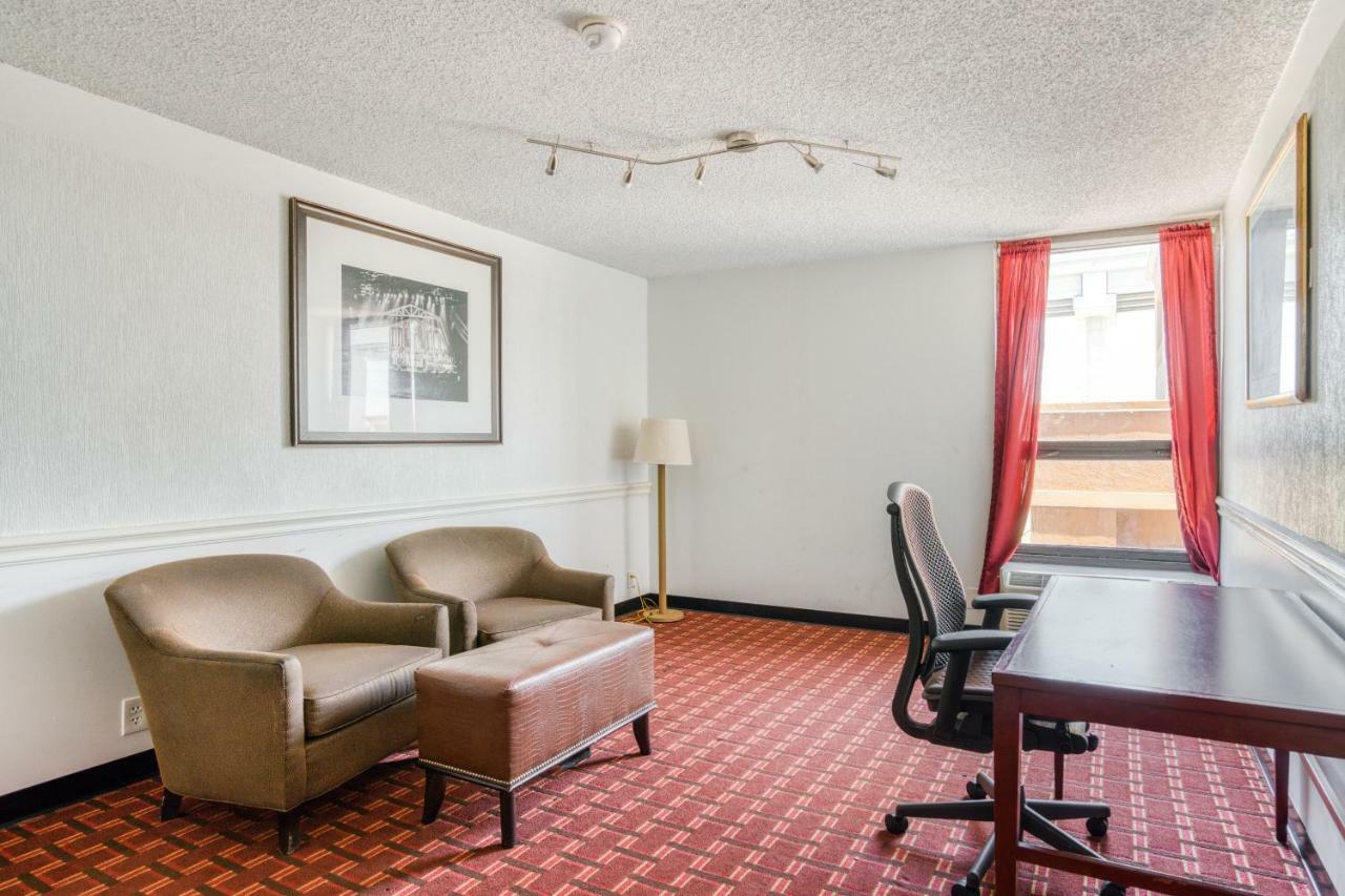 מלון Oyo Townhouse Houston George Bush Intercontinental מראה חיצוני תמונה